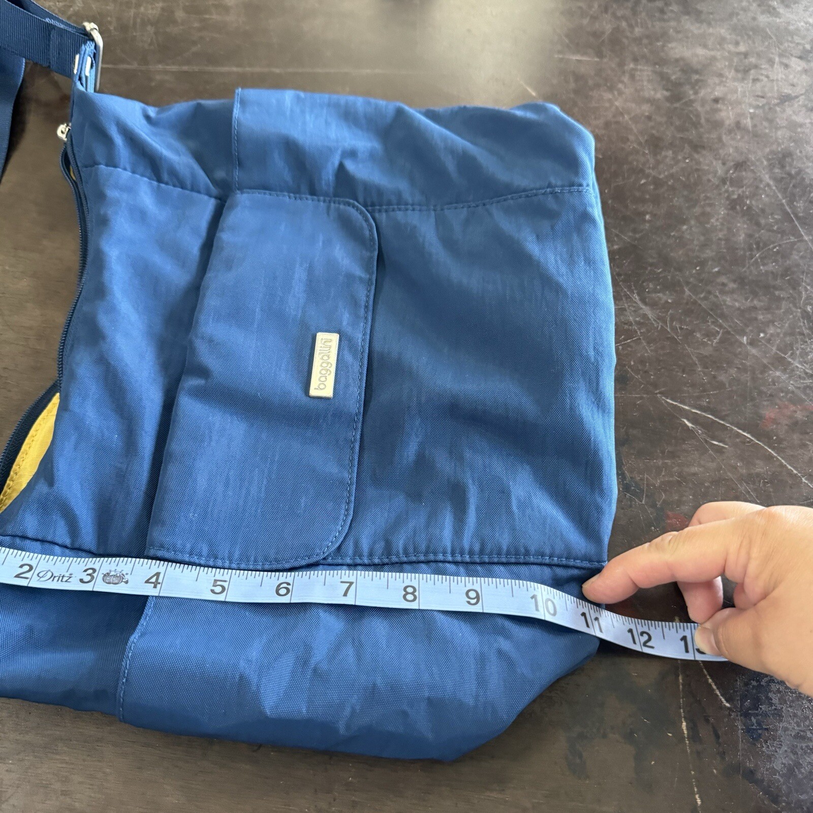 Baggallini Hobo Bag Crossbody Pacific Blue Nylon Pockets Travel Work Vacation
