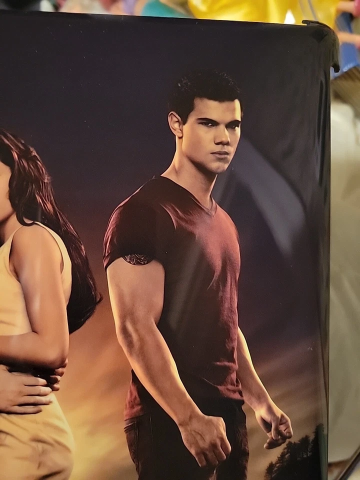 Twilight Breaking Dawn JACOB BELLA EDWARD iPAD 2/3/4 High Gloss Hard Cover Case - Image 2 of 4