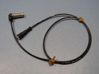 Mercedes Atego Vorderachse ABS / Raddrehzahlsensor Original A0015427818 RF I62-04