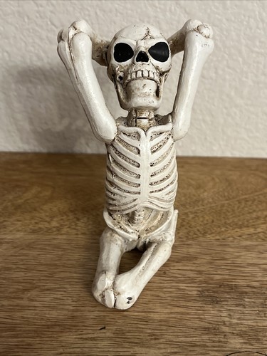 Skeleton In Yoga Position Halloween White Ceramic Skeleton Statue Figurine - 第 17/21 張圖片