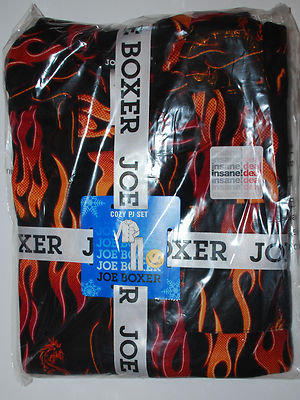 Nachtwäsche NEU USA Schlafanzug~104-110~Joe Boxer~Pyjama~Zweiteiler~Feuer~Knöpfe
