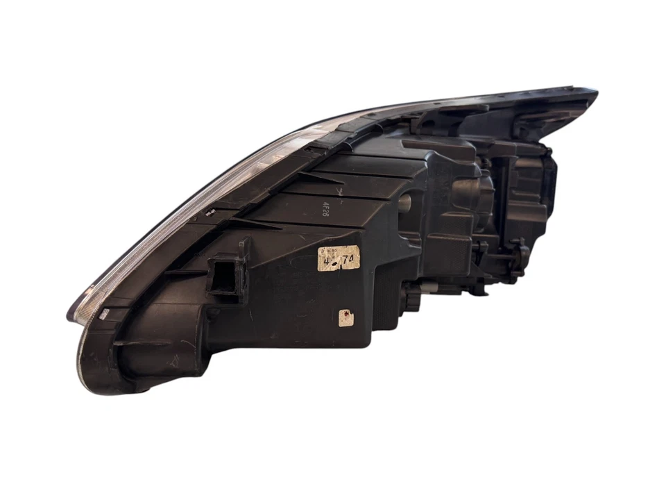 2010 Hyundai Equus VI VL500 Right Xenon Headlight - Image 4 of 4