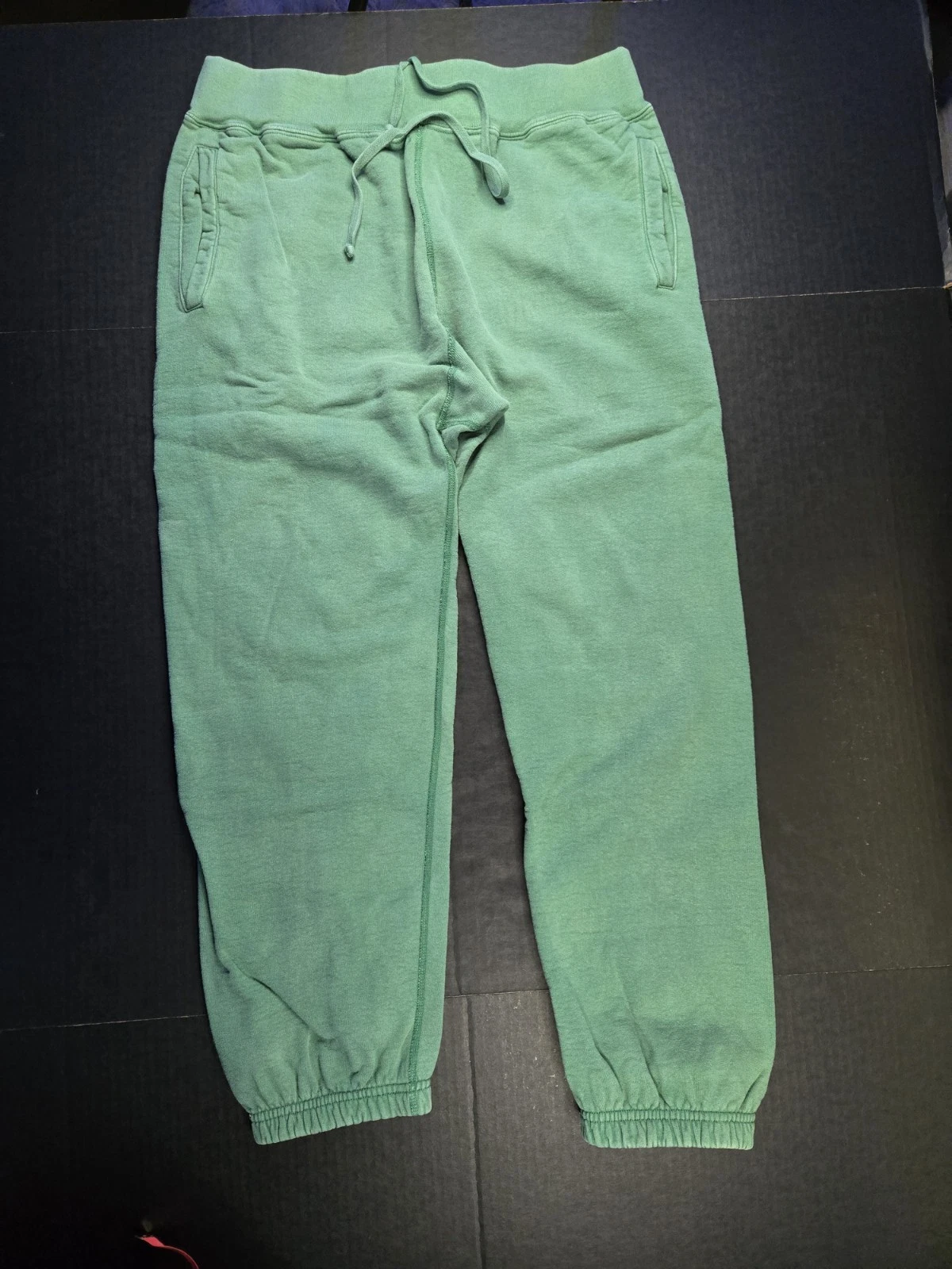 Pantalon de survêtement logo Supreme Pocket, vert, occasion, trou dans la poche, taille L