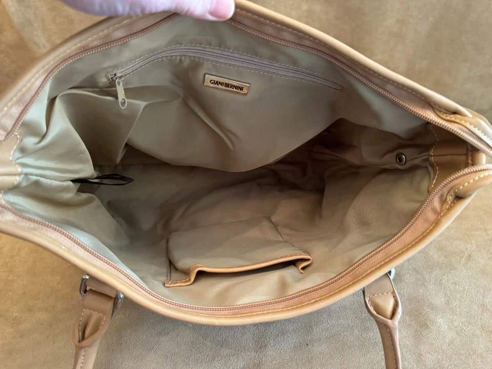 Bolsa de ombro Giani Bernini listrada assinatura listra azul e branca bolsa tote mão - Imagem 3 de 4