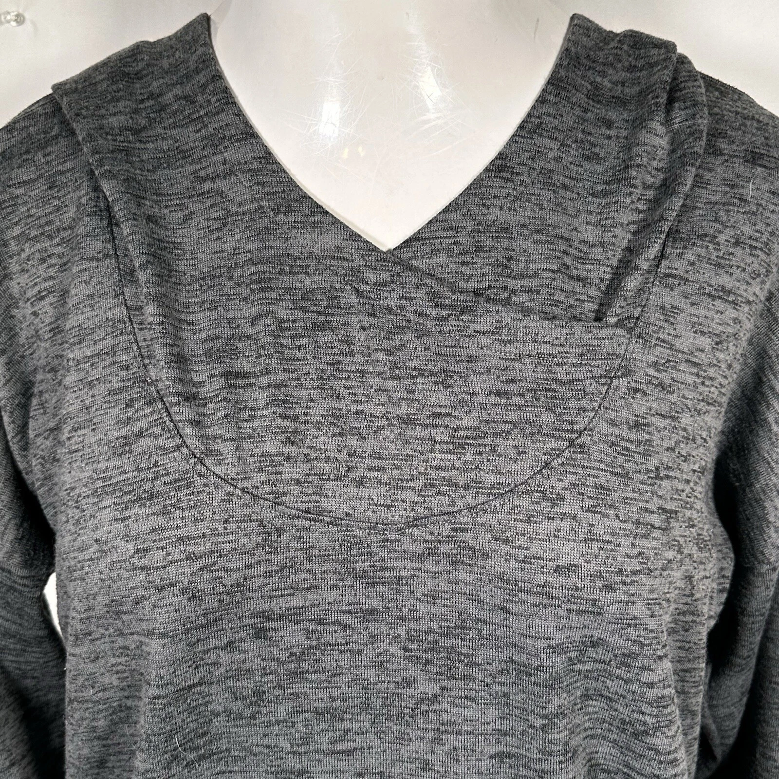 athleta hooded pullover long sleeve thumbholes sweater