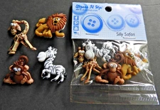 Novelty Buttons Zoo Jungle Animals Silly Safari Dress It Up Loose & NIP
