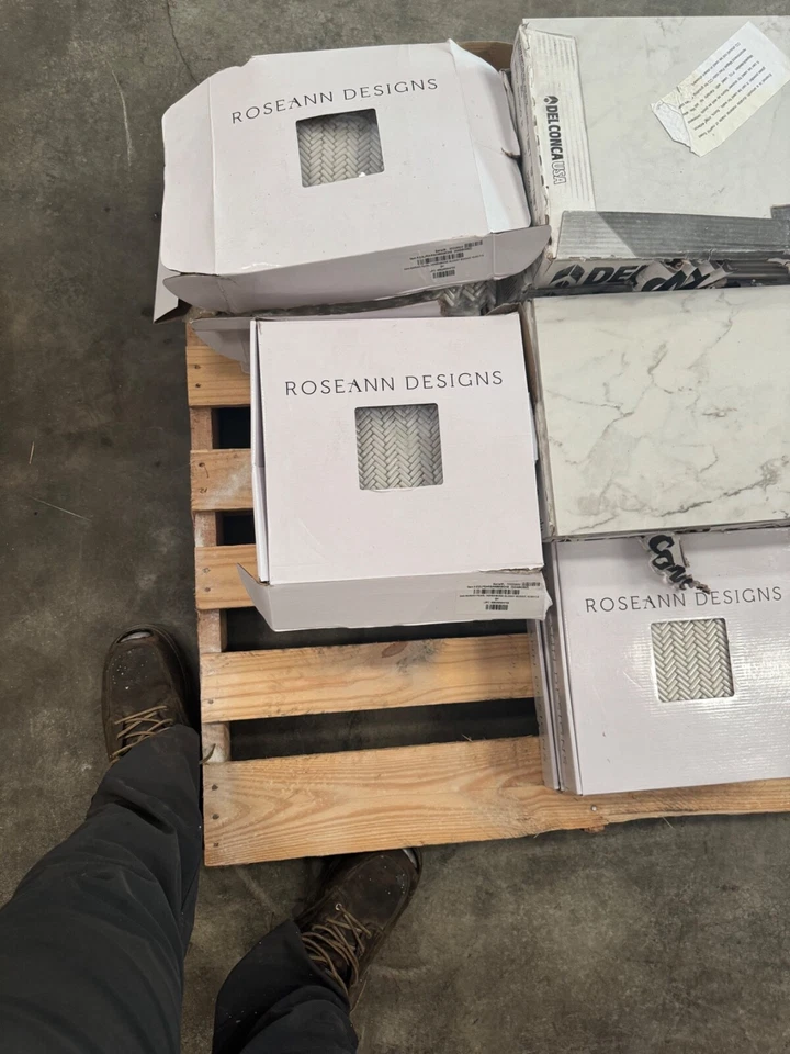 Azulejo cerámico para baño Del Conca Blanco porcelana 12 x 24 Foto 2 de 4