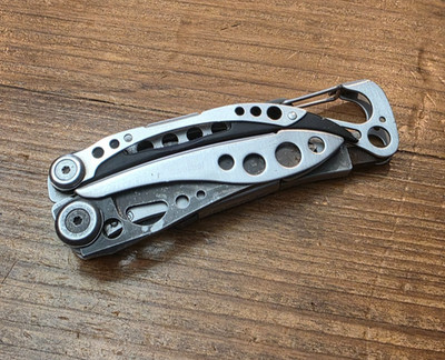 Leatherman Skeletool Multi-Tool Stainless
