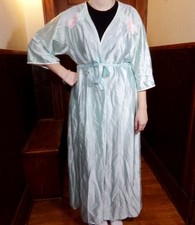 Vtg Lorraine Silky Turquoise Blue Nightgown Half Sleeve Size Medium w/ Belt