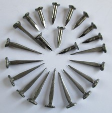 Set of 22x: Ammo Boot Heel & Toe Plate Fixing Nails/Screws (British Army)