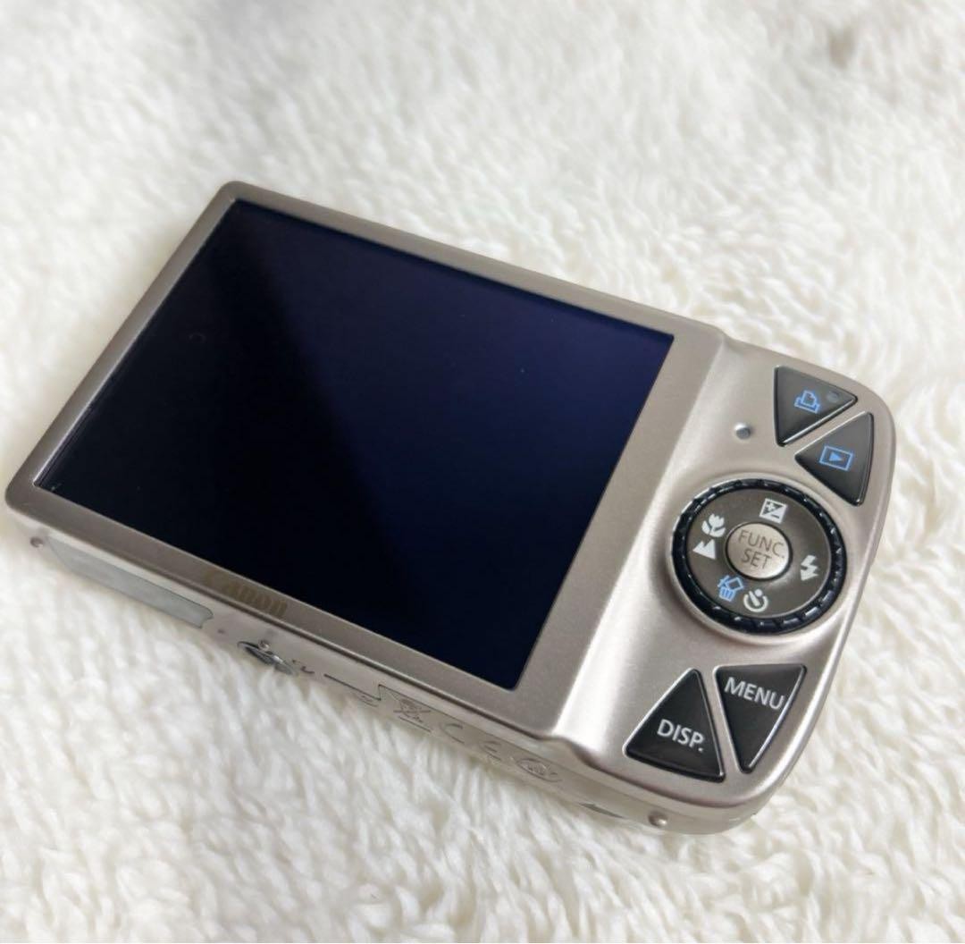 【美品】FUJIFILM FINEPIX F30 平成レトロ FUJIFILM FINEPIX F30 Old compact digital camera In good