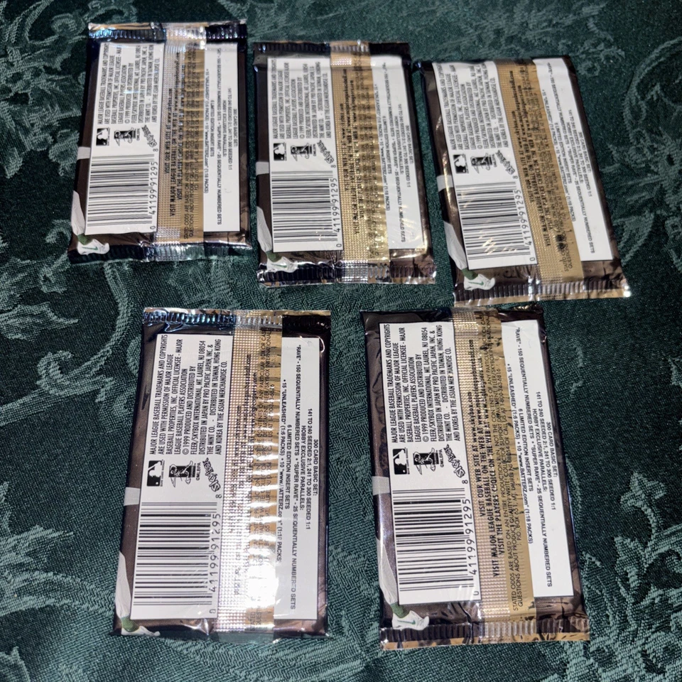 Lote de cinco pacotes de hobby de beisebol 1999 Skybox Thunder - Imagem 4 de 4