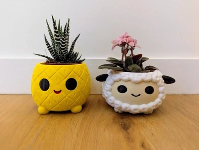 Cache-pot / Petit pot de fleur décoratif - Photo 1/3