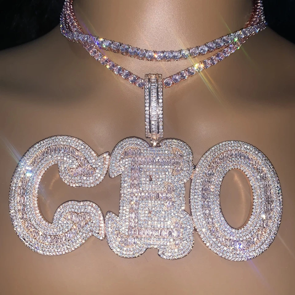 Collar Colgante 5AAA+ CIRCONITA CÚBICA Completo Ice Out Hop Hip Bling Personalizado Letra Grande Nombre Foto 2 de 4