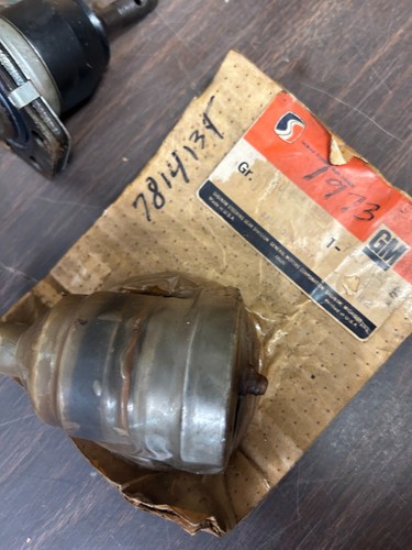 LOT OF 6 NOS GM 1970s 1980s TRUCK BALL JOINTS 525 - Picture 3 of 3