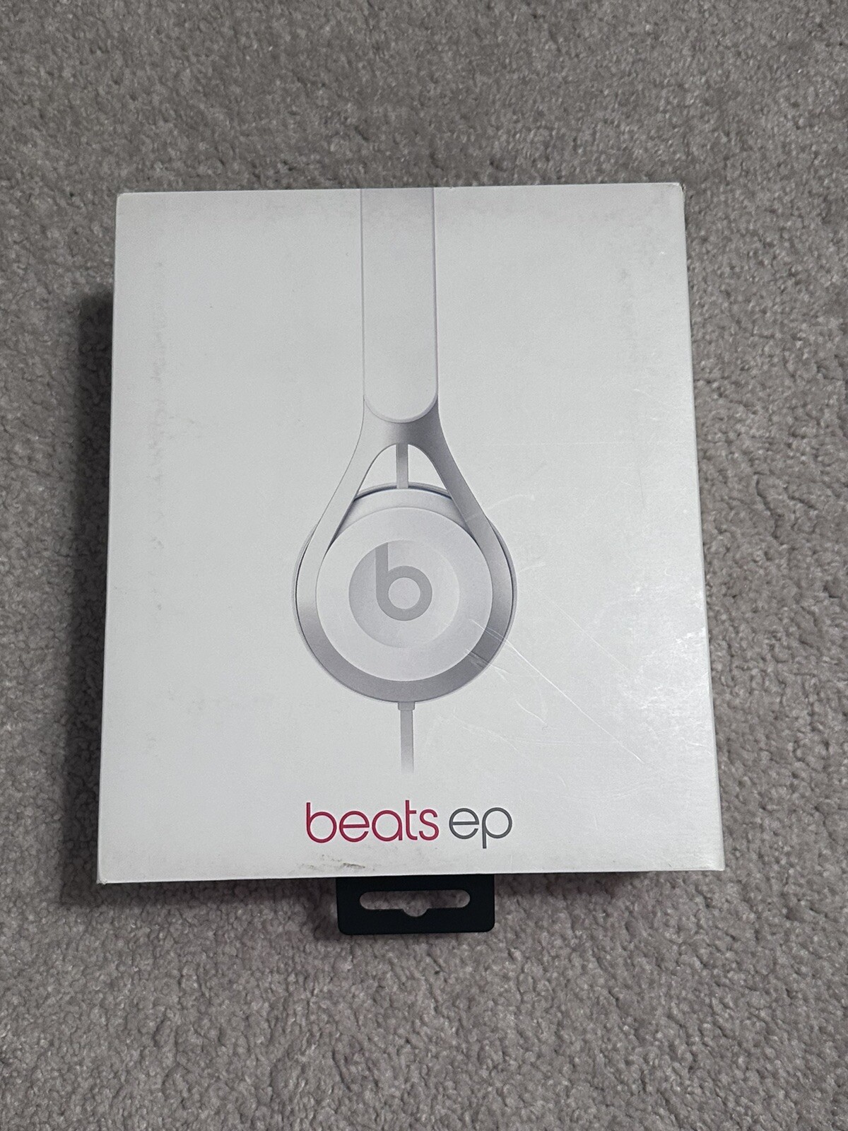 Beats by Dr. Dre EP ML9A2LL/A Headphones - White - Excellent Condition