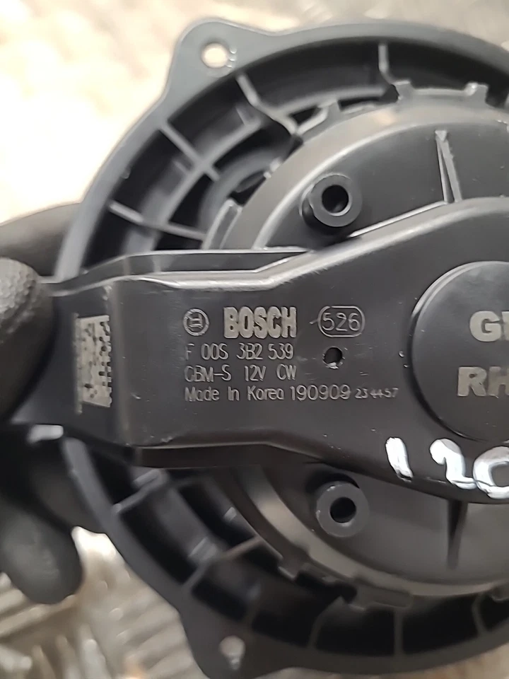 2019 HYUNDAI I20 HEATER BLOWER FAN MOTOR ASSEMBLY F00S3B2539 - Image 4 of 4