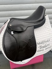 Black GFS Monarch 16.5 Adjustable gullet Jump saddle 