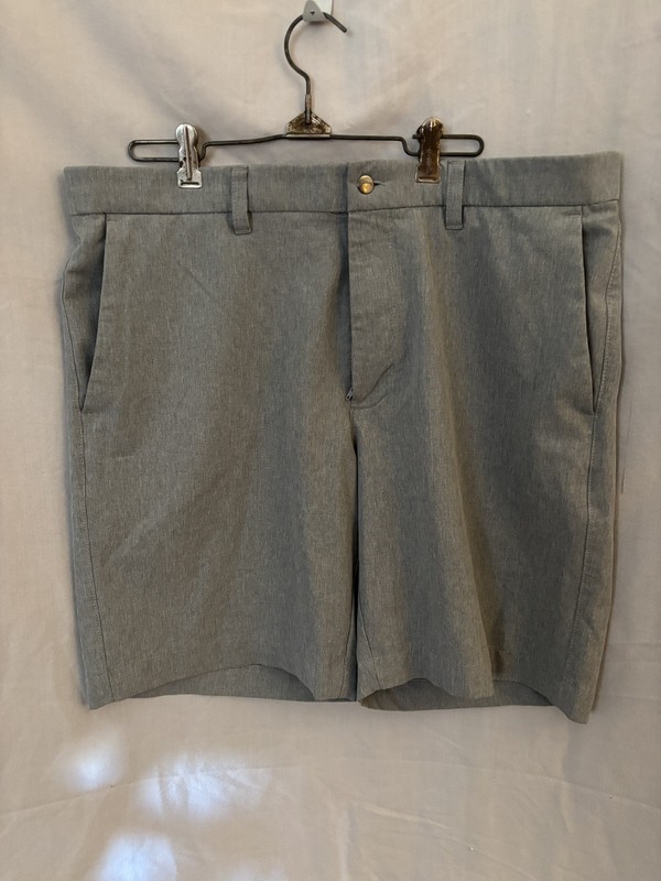 callaway gray golf shorts size 36