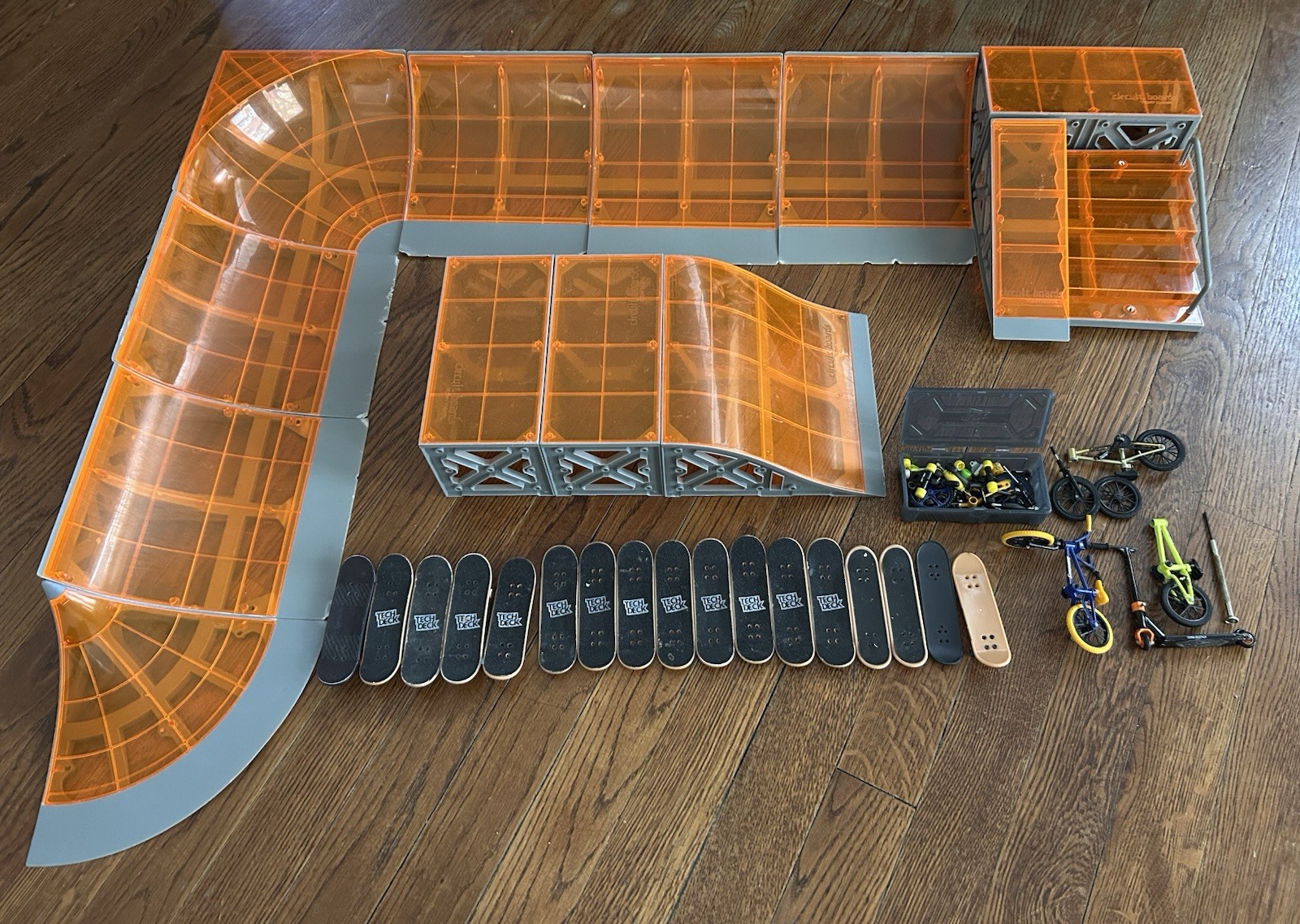 Tony Hawk Circuit Board & Tech Deck Lot Fingerboard Ramps St