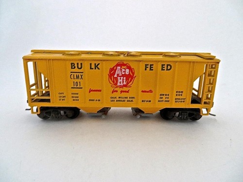 HO Roundhouse Built Ace-Hi Bulk Feed 2 Bay Covered Hopper Upgraded Low Ship - Picture 2 of 6