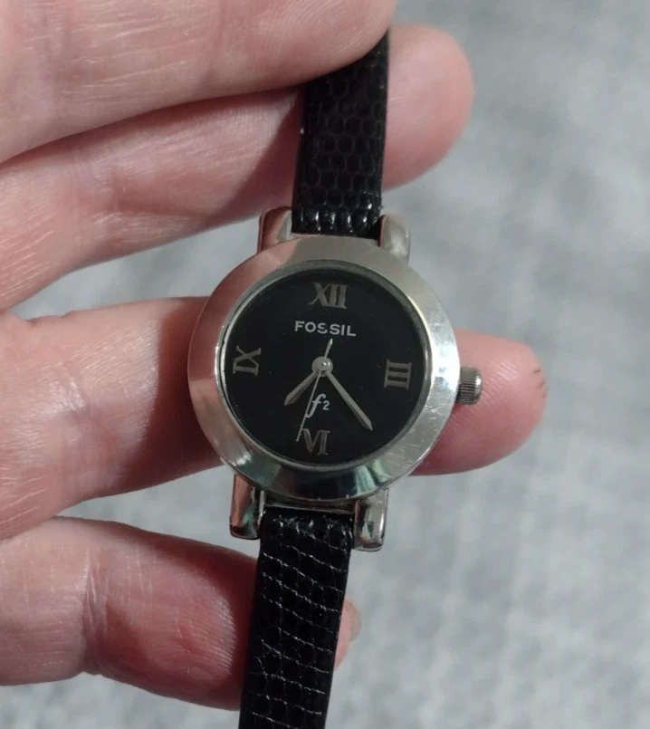Fossil F2 Stainless Steel Band 3 ATM Wristwatches for sale  display picture 2