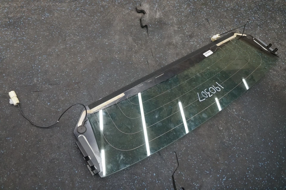 Стекло заднего стекла 43R-000706 OEM McLaren MP4-12C 12C 2013 - Изображение 3 из 4