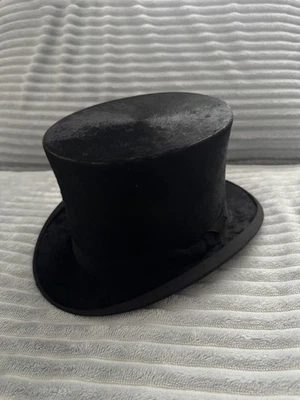 BLACK SILK TOP HAT - BEST MAKE LONDON - KINGS CROWN ANTIQUE - Image 1 of 4