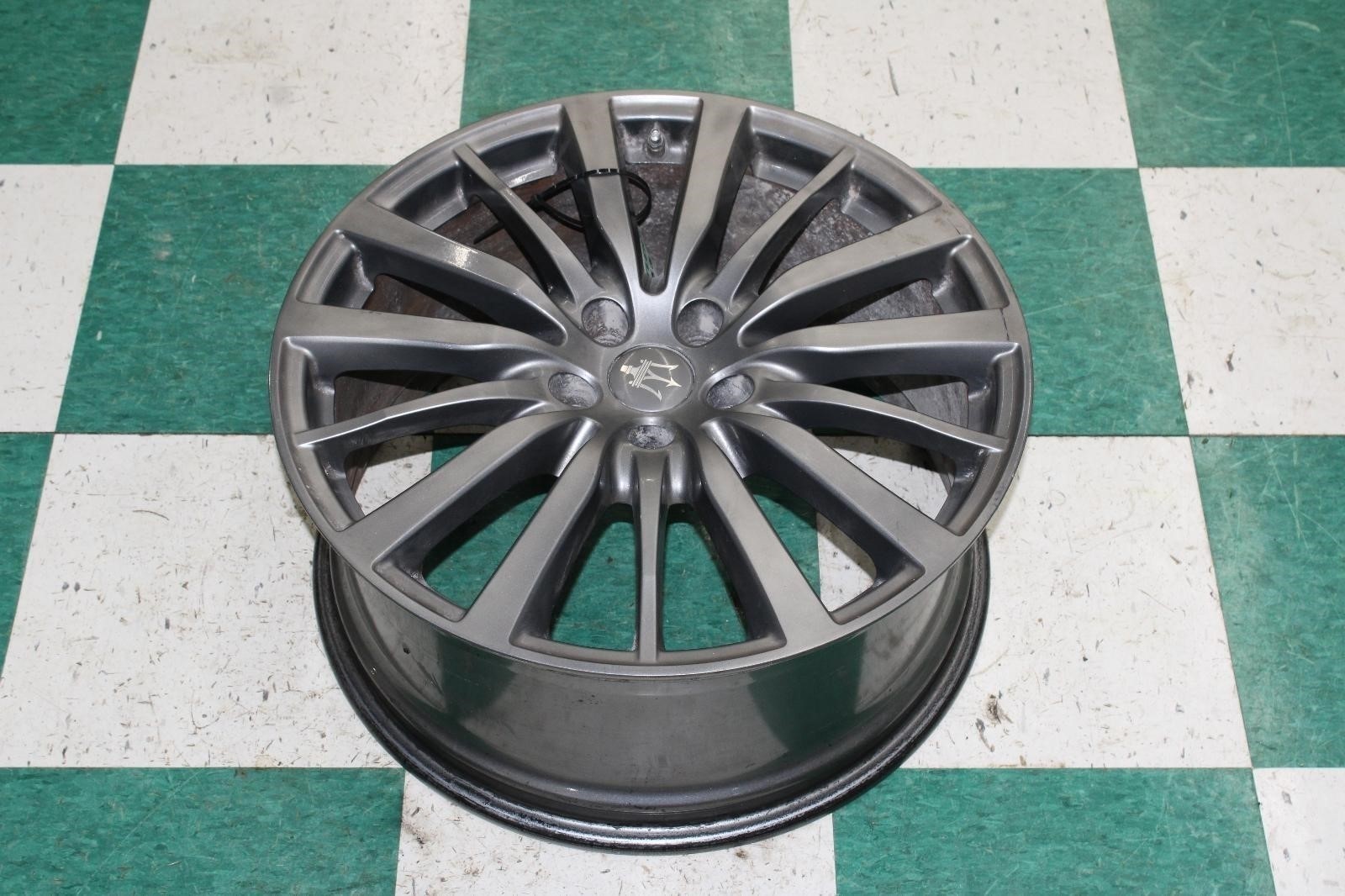 Maserati Ghibli 2014-2021 Front Wheels 8 pcs