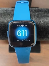 Fitbit Versa FB415 Wearable Smartwatch Fitness Activity Tracker Fully Charges 