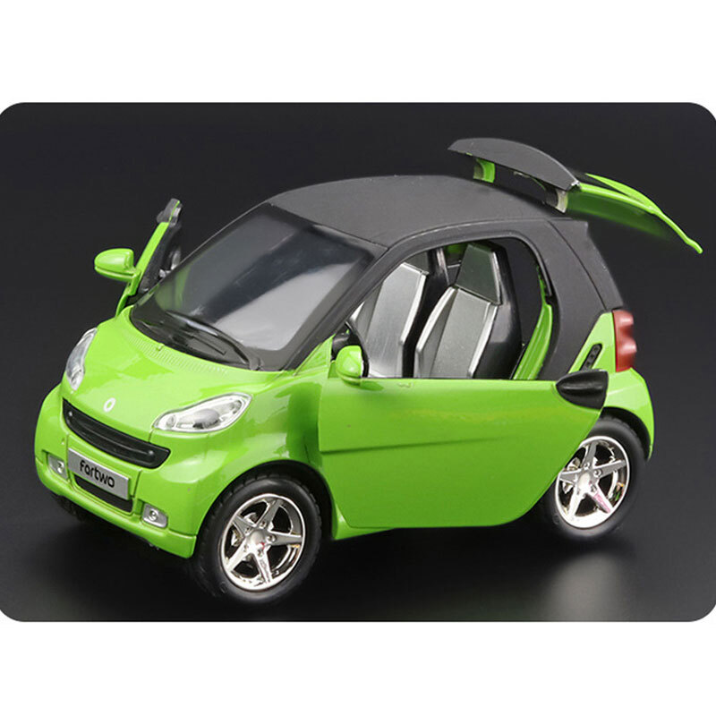 Smart Fortwo ダイキャスト 1/24 1:24 Simulation Car Smart Fortwo Alloy Metal Diecast Vehicle