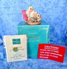 Walt Disney Classics Collection -Sleepy Playing Flute "Zzzzzzz" - With COA - NIB