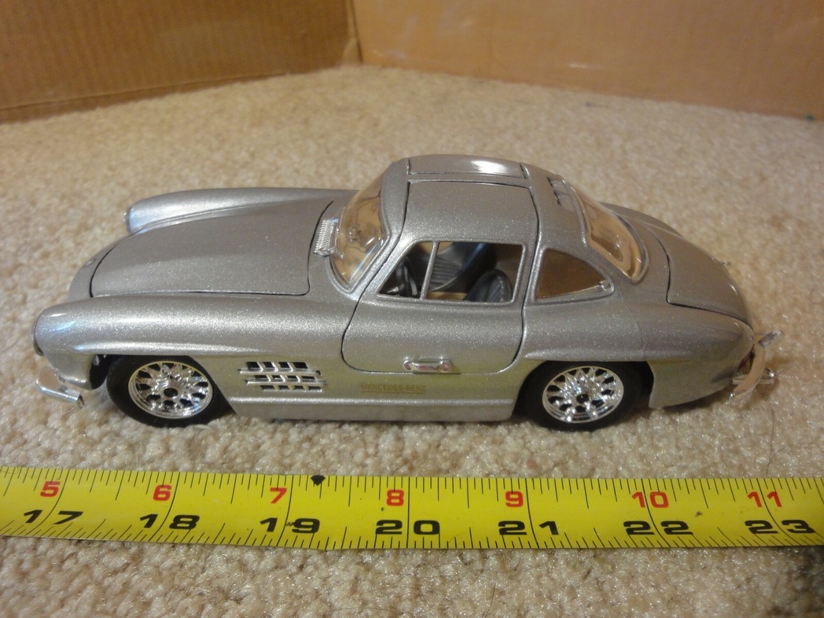 1954 Mercedes Benz 300SL 1:24 スケール 【公式通販】