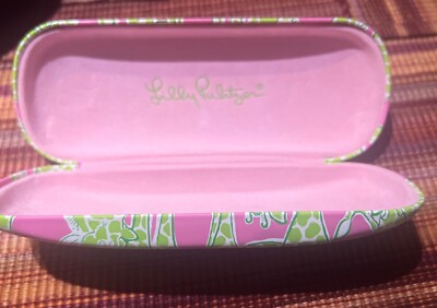 Lilly Pulitzer Pink and Green Giraffe Hardcover Eyeglass  display picture 2