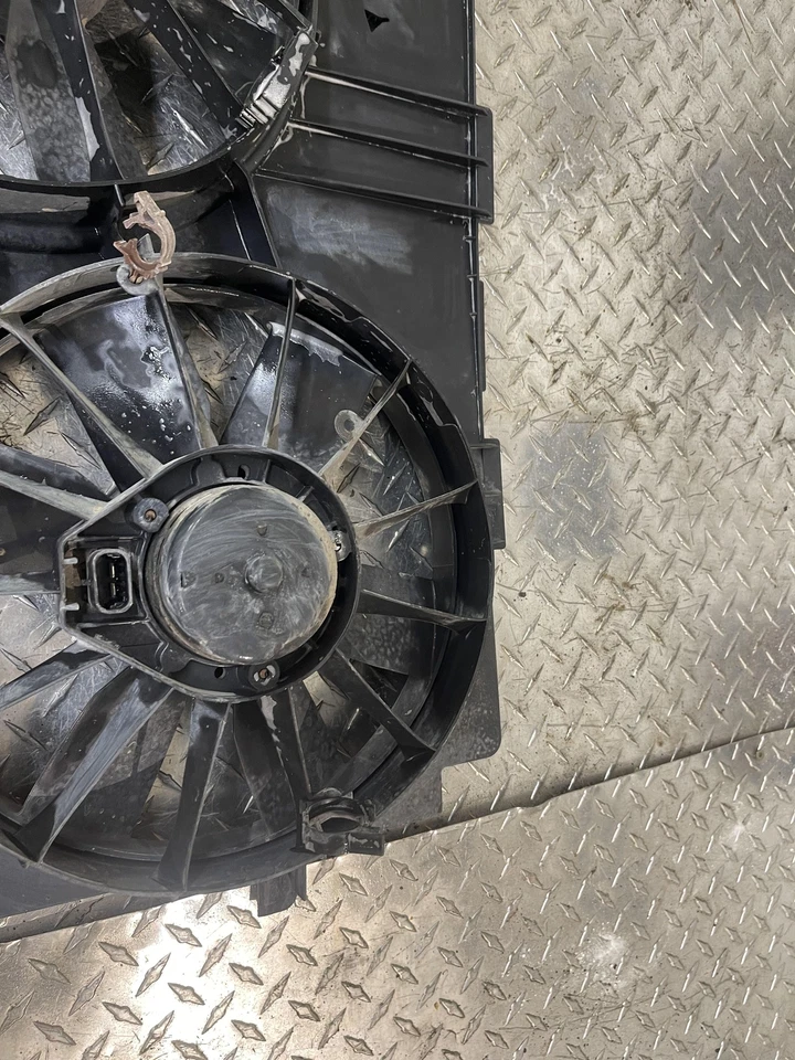 1998 - 1999 年雪佛兰科迈罗风扇总成 6-231 (3.8L) 已测试 Oem — 第 4/4 张图片