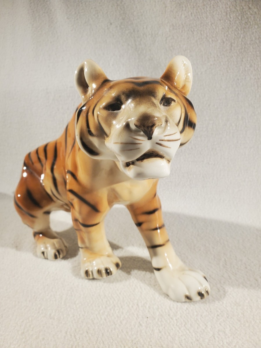 ❣️ Dux❣️フィギュリン 美品 Vtg Czech ROYAL DUX Hand Painted Porcelain Crouching