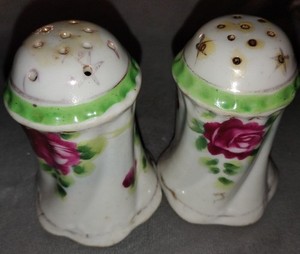 Vintage Rosenthal RC Versailles Bavaria porcelain salt and pepper shakers