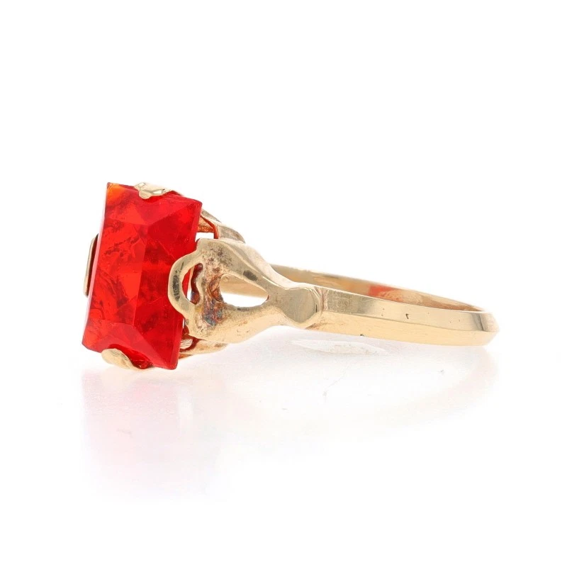 Yellow Gold Glass Vintage Solitaire Ring - 10k Rectangular - Image 3 of 4