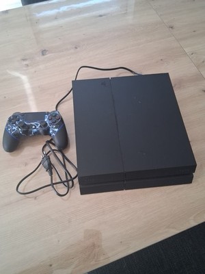 Sony PlayStation 4