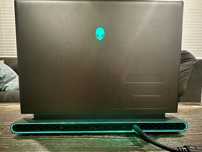 Alienware M16 RTX 4080 Gaming Laptop