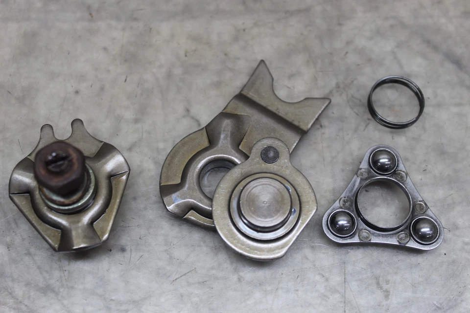 1995-2003 Honda Fourtrax Foreman 400 Oem Clutch Release Cam Lifter Assembly - Image 4 of 4