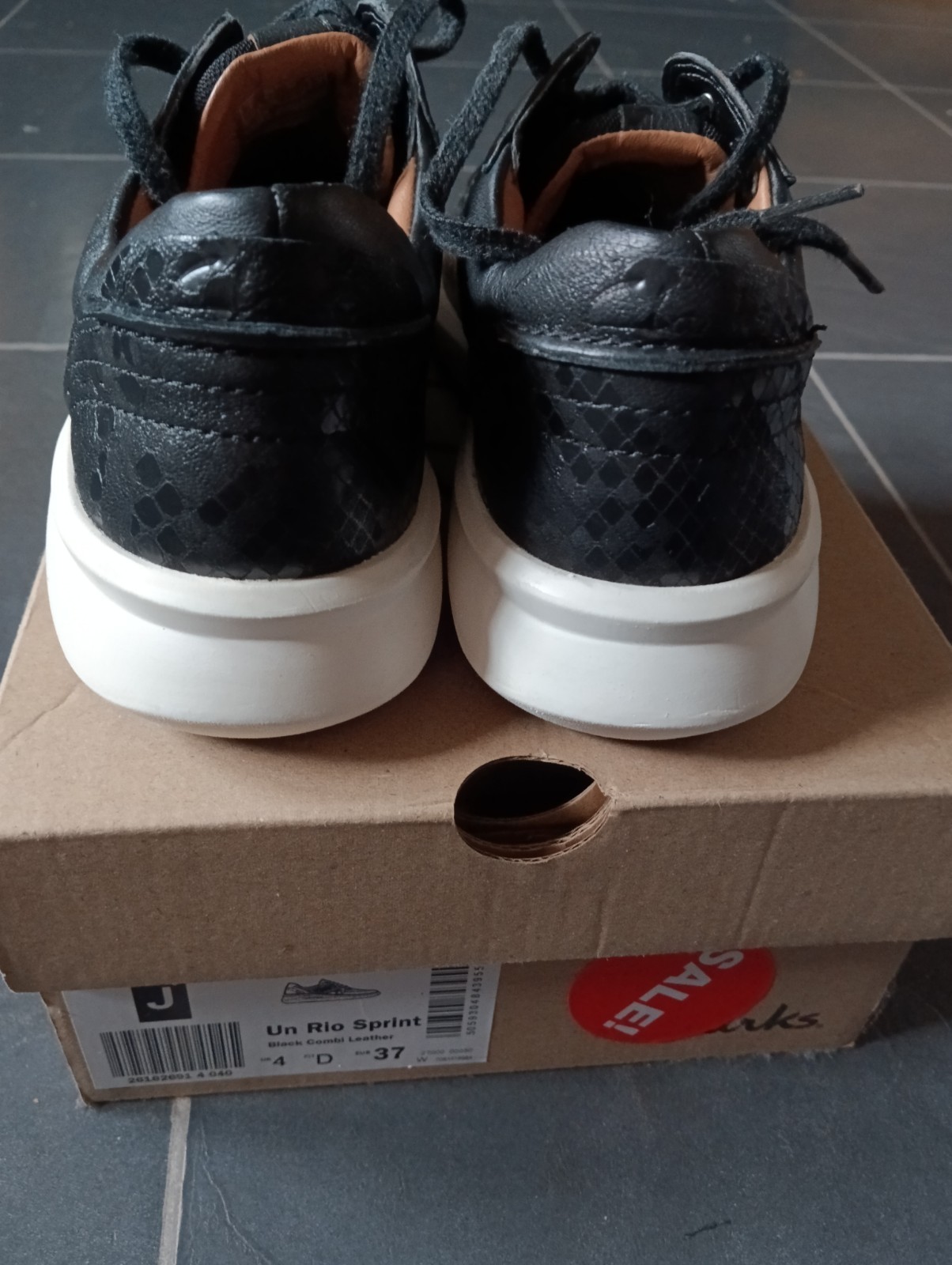 CLARKS UN RIO SPRINT LADIES BLACK LEATHER LACE UP TRAINERS UK Size 4D EUR 37 image 3