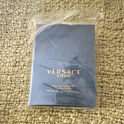 Versace Eros Eau de Toilette Natural Spray, Regular Size 3.4 US fl oz