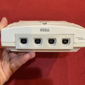 PARTIALLY WORKING SEGA Dreamcast HKT-3020 Console   READS DISCS!