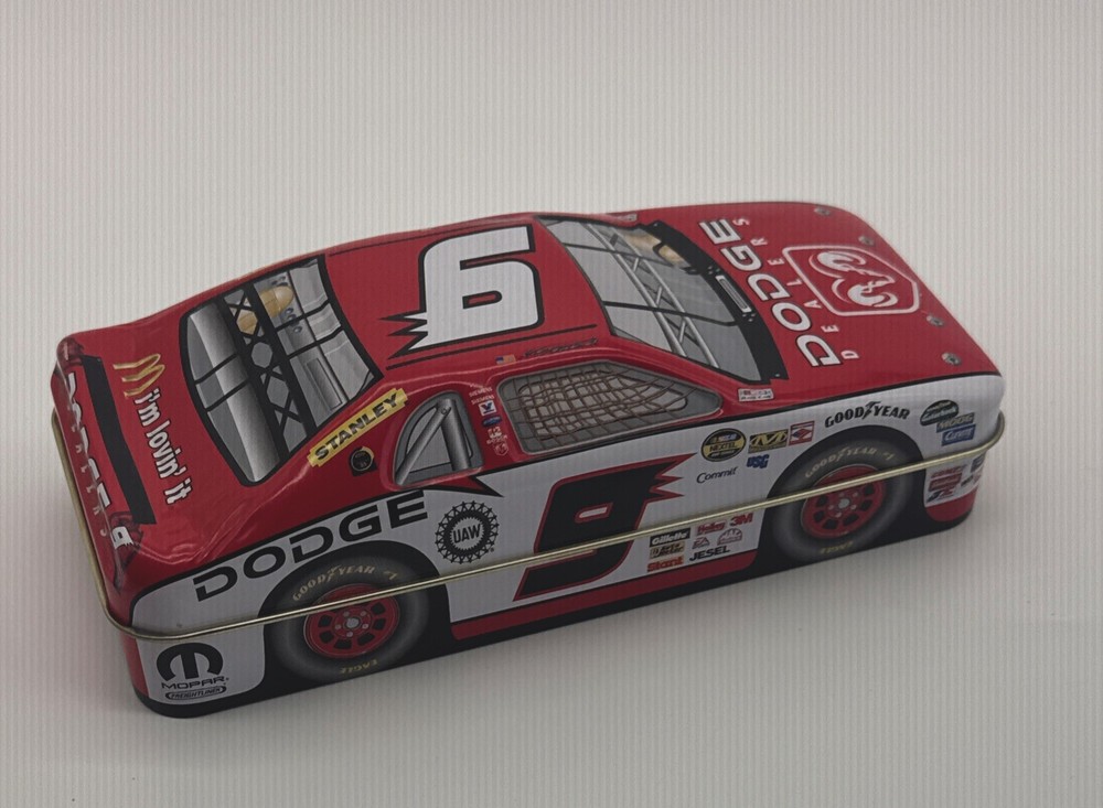 NASCAR Dodge Dealers Double Crisp Kasey Kahne Car Tin #9