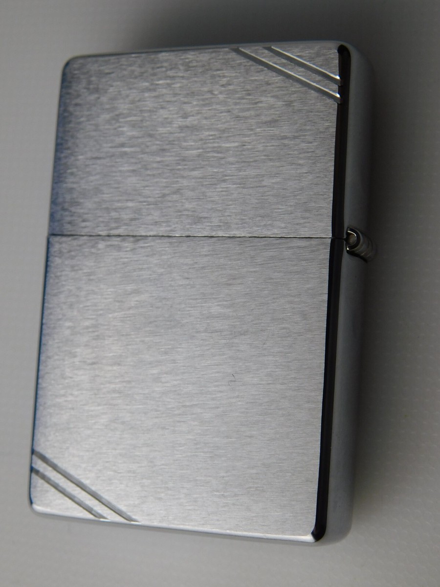ZIPPO LIGHTER VINTAGE PAT 2032695 RELICA SLASHES BRUSHED CHROME