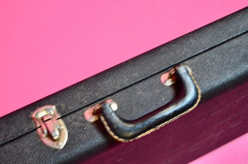 Vintage 1967 - 1972 Fender Stratocaster / Telecaster Hard Case "Tail" Logo Tele - Picture 14 of 14