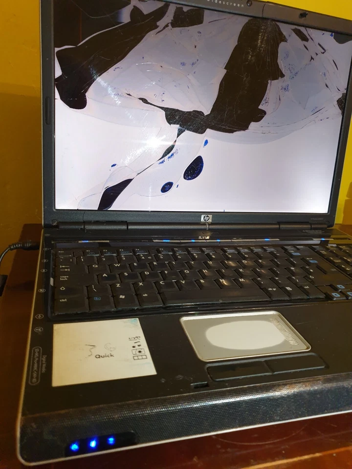 Spares/Repairs 17" inch screen HP Pavilion DV8000,ATI Radeon,AMD Turion 64 160Gb - Image 2 of 4