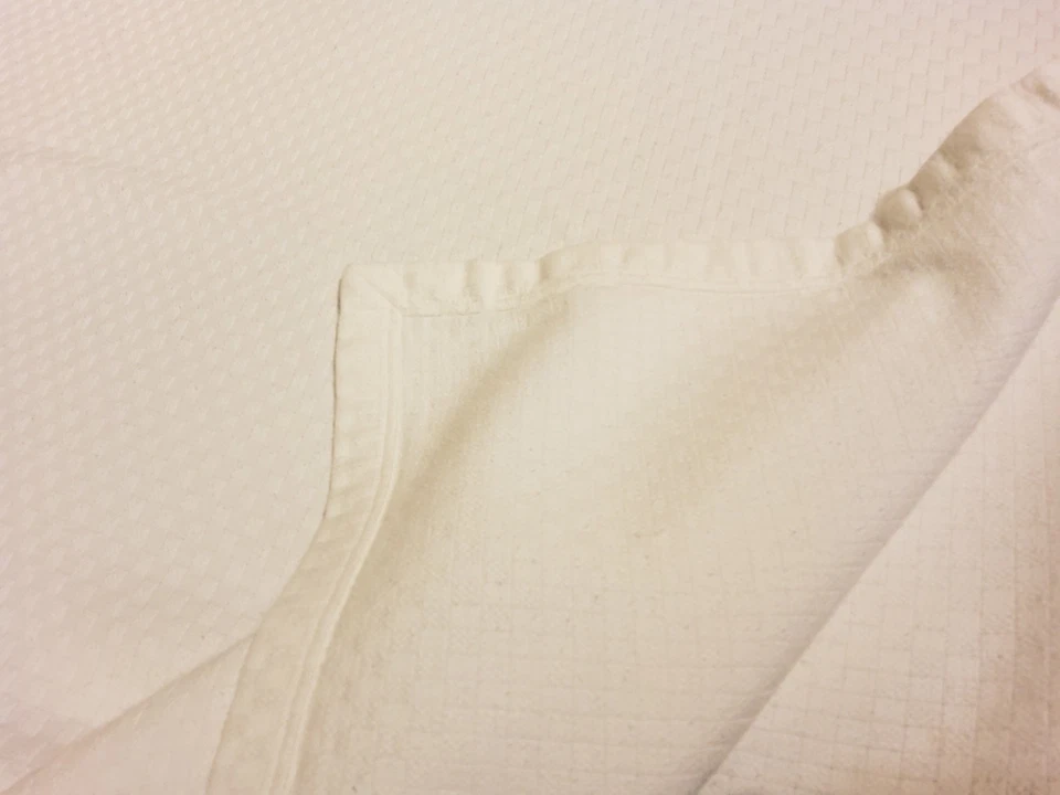 Fieldcrest Bedspread / Throw  White Pima Cotton 84 x 99 Inches - Image 4 of 4