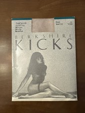 Rare calze vintage Berkshire Kicks ultra trasparenti taglia C-D argento rosa